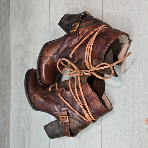 Freebird by Steven Womens Billy Ankle Moto Leather Heels Boots shoes sz 7 - Picture 9 of 12